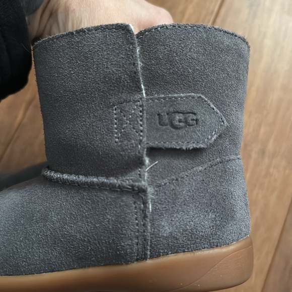 Toddles uggs size 10 - Picture 4 of 6